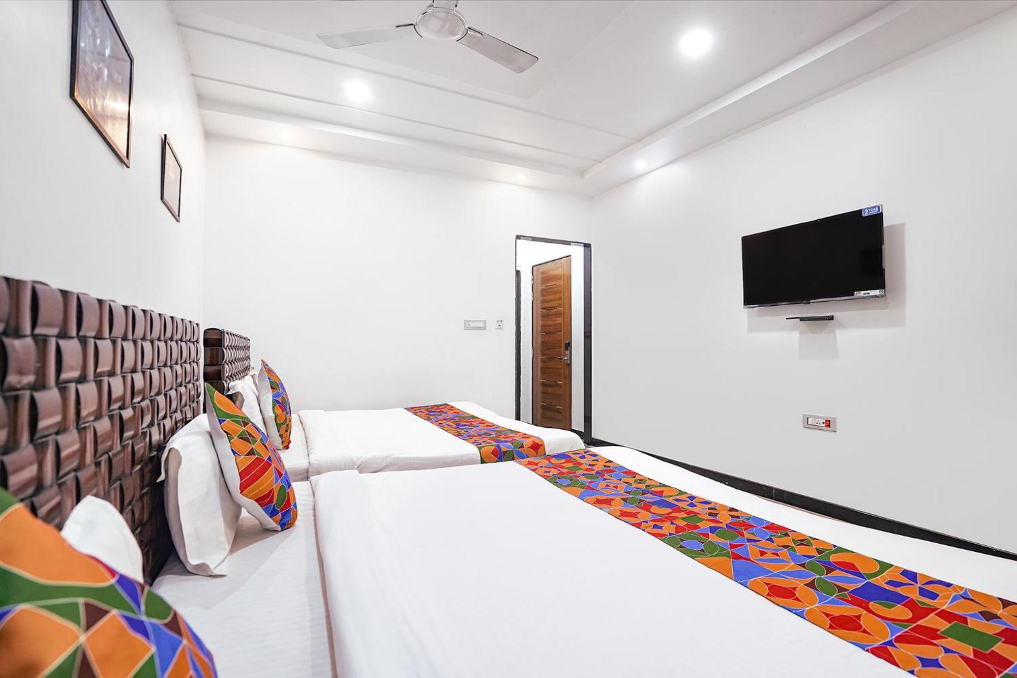Fabhotel Villa De Benares Экстерьер фото
