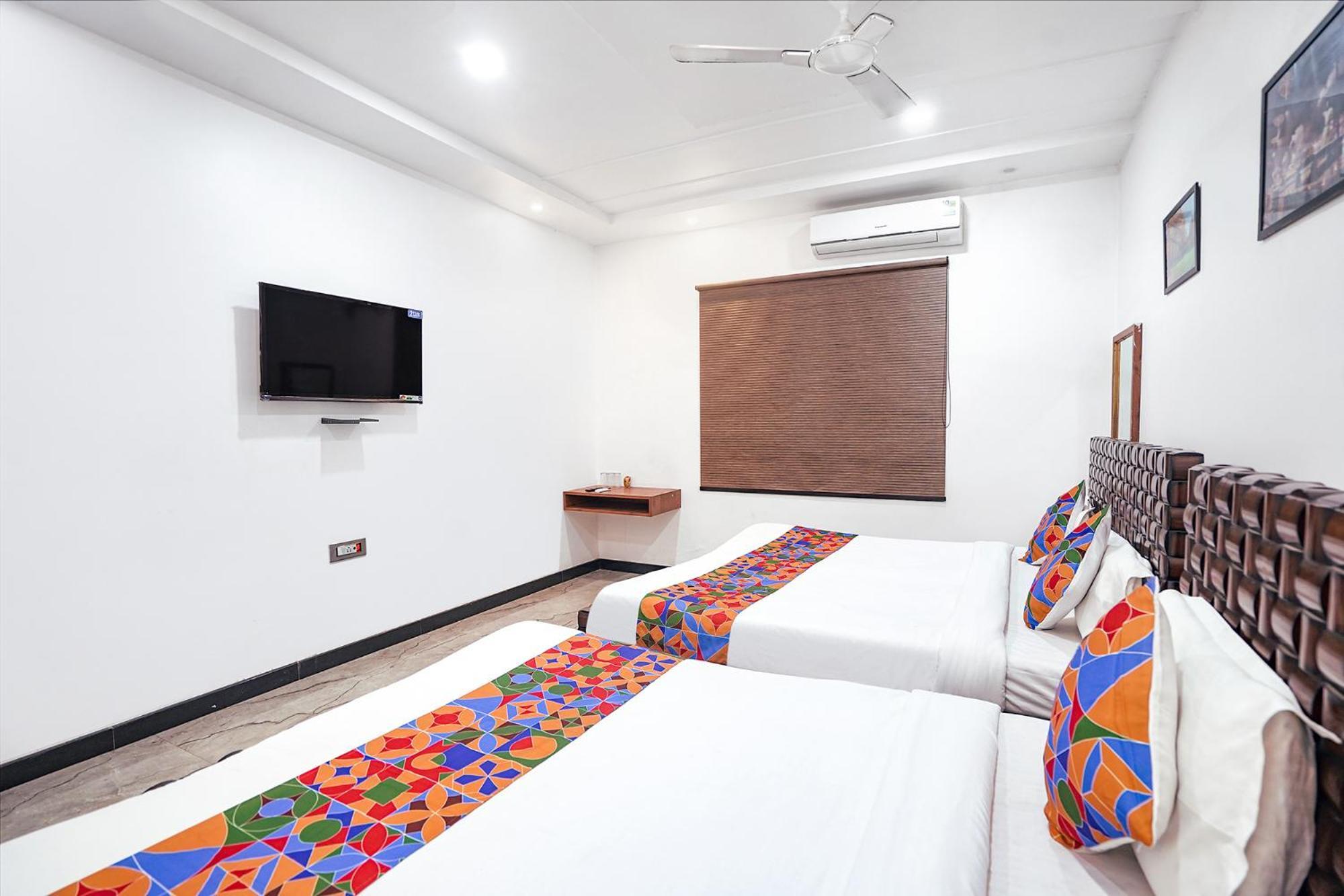 Fabhotel Villa De Benares Экстерьер фото