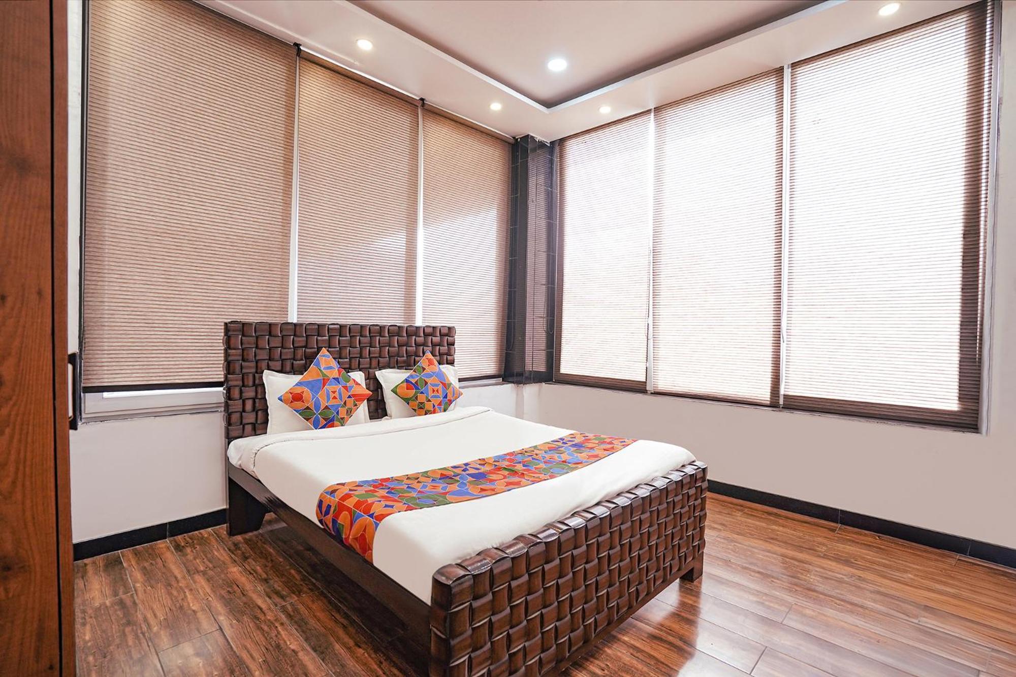 Fabhotel Villa De Benares Экстерьер фото