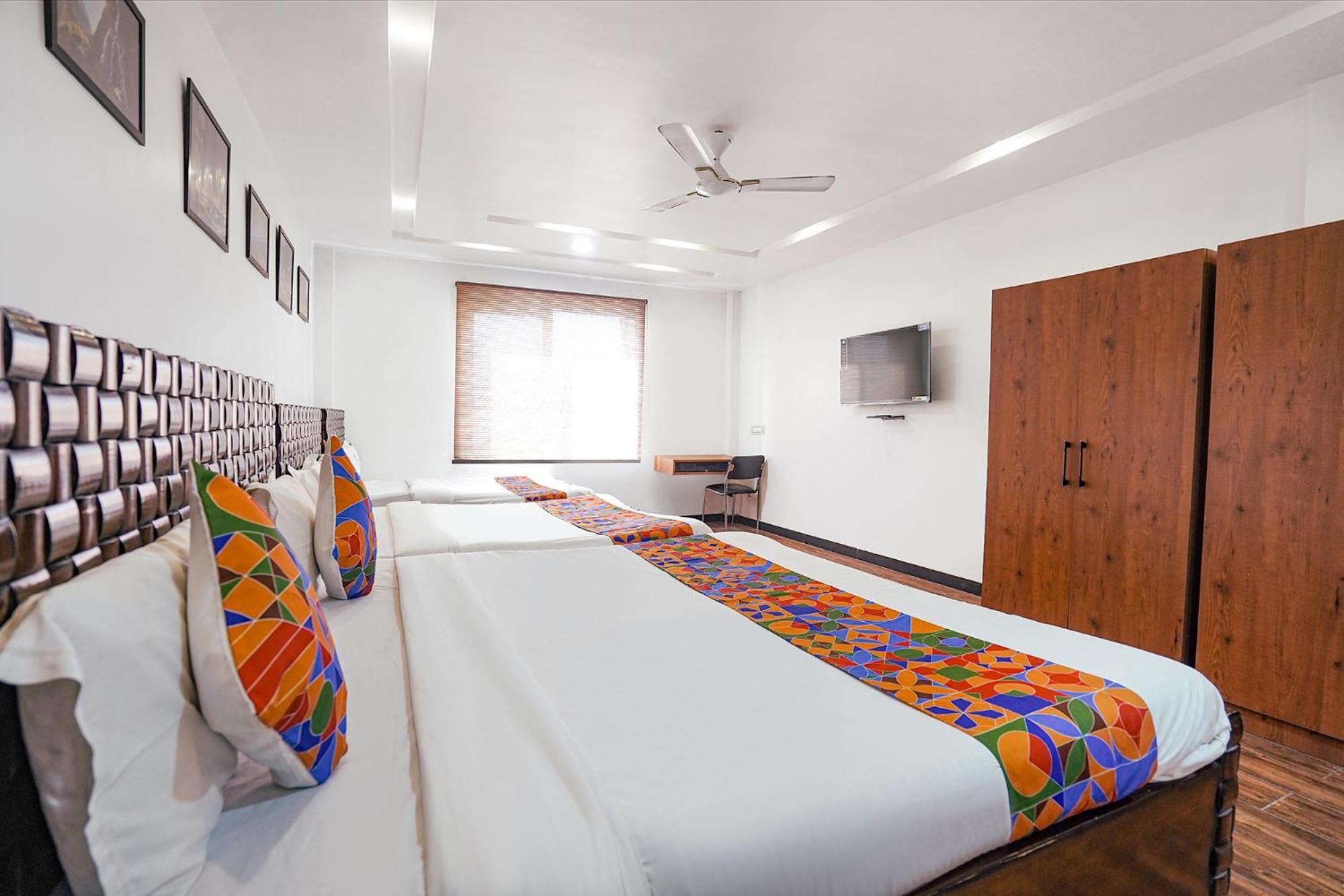 Fabhotel Villa De Benares Экстерьер фото